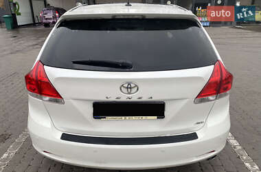 Позашляховик / Кросовер Toyota Venza 2011 в Харкові