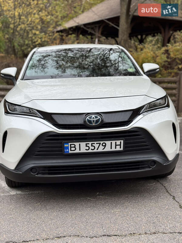 Позашляховик / Кросовер Toyota Venza 2020 в 