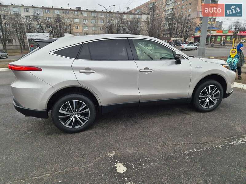 Позашляховик / Кросовер Toyota Venza 2020 в Харкові