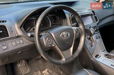 Позашляховик / Кросовер Toyota Venza 2013 в Дунаївцях