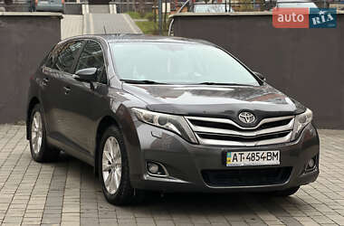 Позашляховик / Кросовер Toyota Venza 2014 в Івано-Франківську