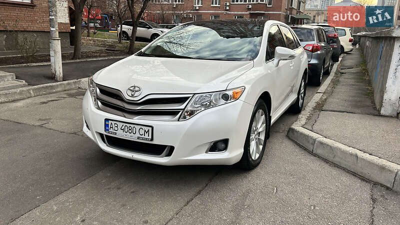 Позашляховик / Кросовер Toyota Venza 2012 в Києві