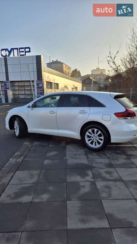 Внедорожник / Кроссовер Toyota Venza 2013 в Луцке