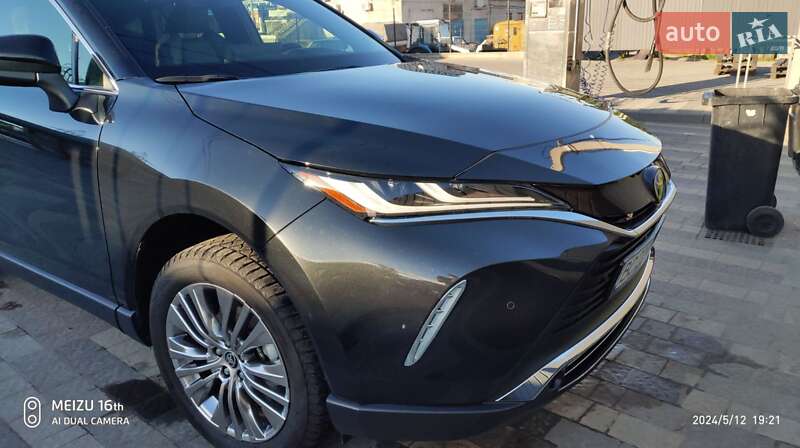 Позашляховик / Кросовер Toyota Venza 2022 в Львові
