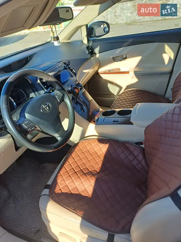 Toyota Venza 2011