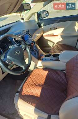 Внедорожник / Кроссовер Toyota Venza 2011 в 