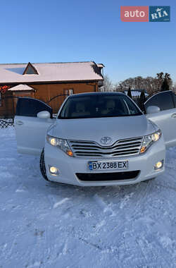 Позашляховик / Кросовер Toyota Venza 2011 в Сарнах