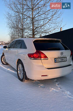 Позашляховик / Кросовер Toyota Venza 2011 в Сарнах