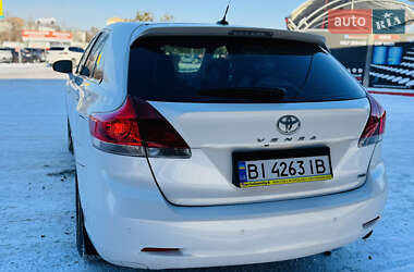 Внедорожник / Кроссовер Toyota Venza 2010 в Полтаве