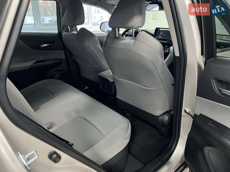 Позашляховик / Кросовер Toyota Venza 2021 в Полтаві