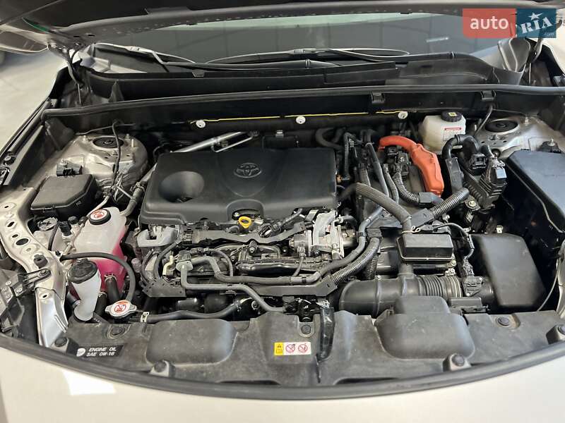 Позашляховик / Кросовер Toyota Venza 2021 в Полтаві