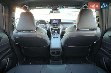 Внедорожник / Кроссовер Toyota Venza 2021 в Львове