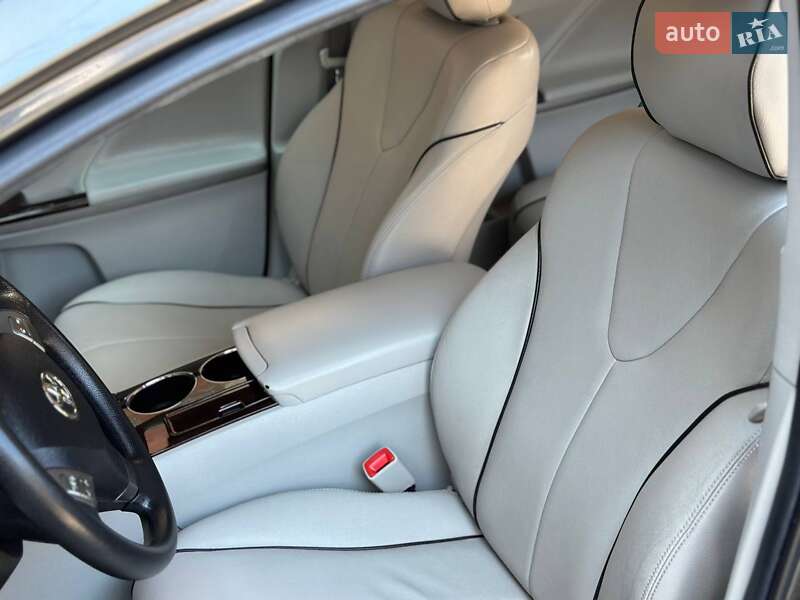 Позашляховик / Кросовер Toyota Venza 2011 в Самборі