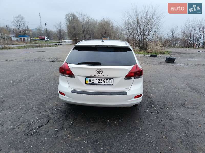 Внедорожник / Кроссовер Toyota Venza 2013 в Днепре