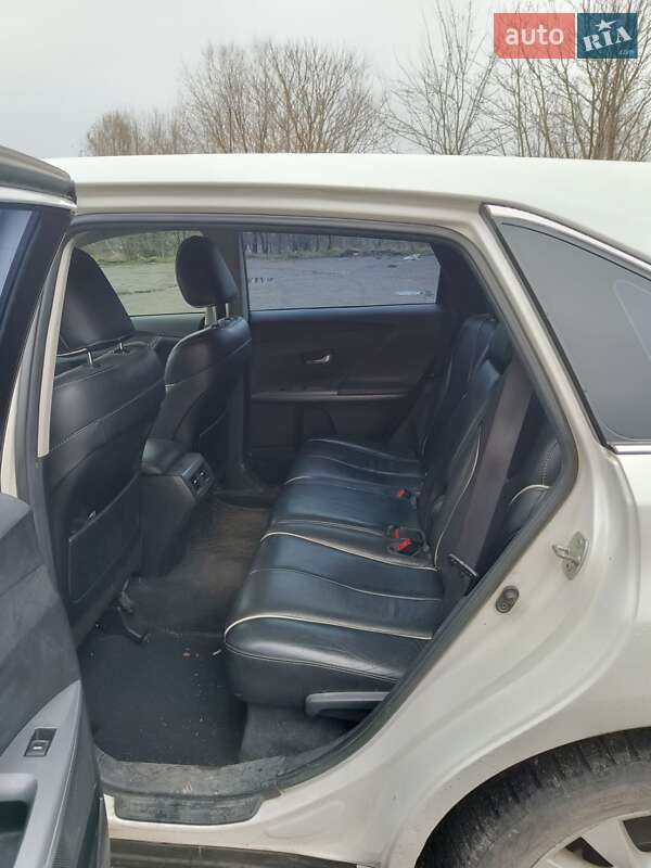 Внедорожник / Кроссовер Toyota Venza 2013 в Днепре