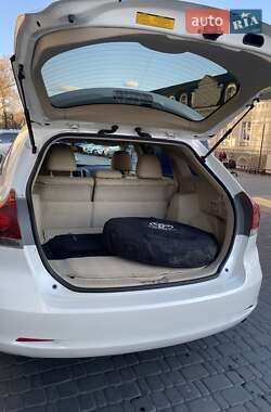 Позашляховик / Кросовер Toyota Venza 2013 в 