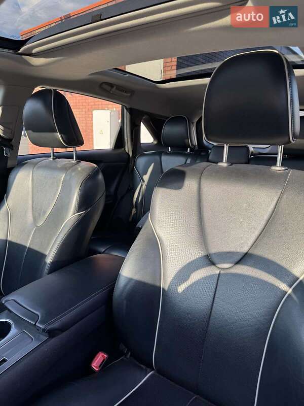 Внедорожник / Кроссовер Toyota Venza 2013 в Харькове