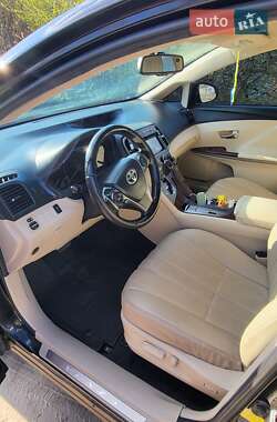 Позашляховик / Кросовер Toyota Venza 2013 в 