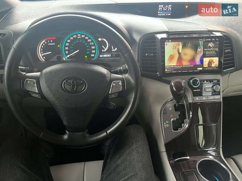 Внедорожник / Кроссовер Toyota Venza 2010 в Кривом Роге