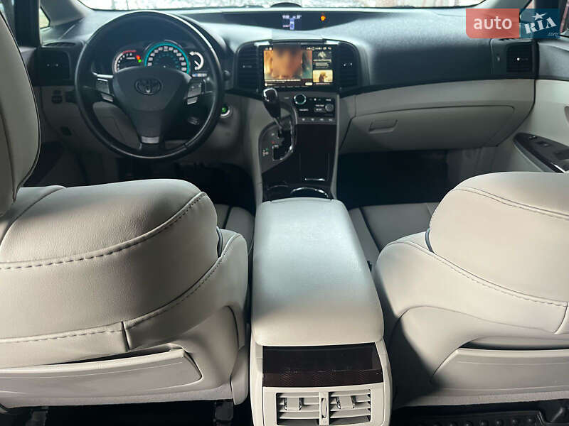 Внедорожник / Кроссовер Toyota Venza 2010 в Кривом Роге