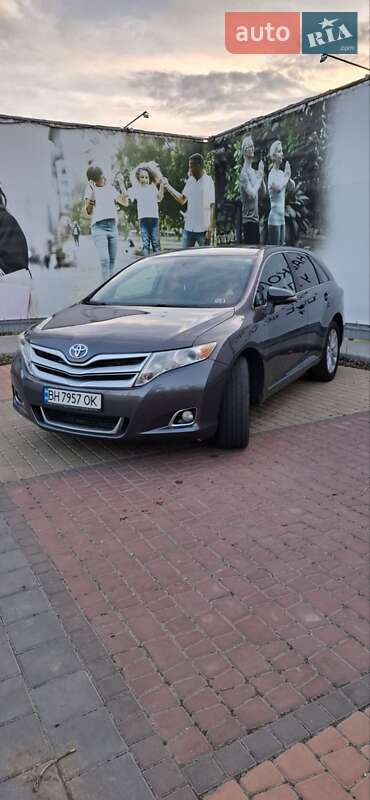 Внедорожник / Кроссовер Toyota Venza 2015 в 