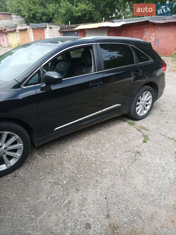 Позашляховик / Кросовер Toyota Venza 2011 в Білій Церкві