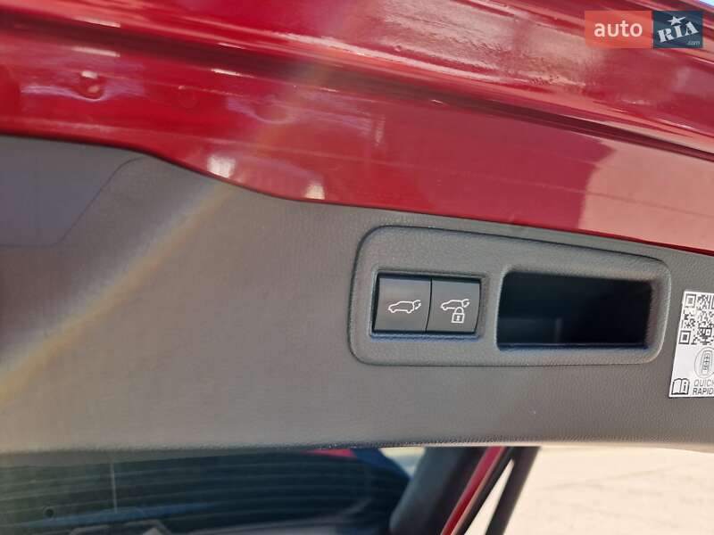 Позашляховик / Кросовер Toyota Venza 2021 в Дніпрі