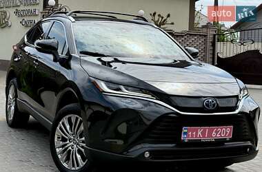 Позашляховик / Кросовер Toyota Venza 2024 в 