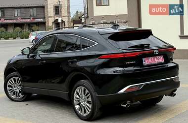 Позашляховик / Кросовер Toyota Venza 2024 в 