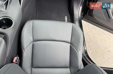 Позашляховик / Кросовер Toyota Venza 2024 в 