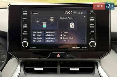 Позашляховик / Кросовер Toyota Venza 2021 в 