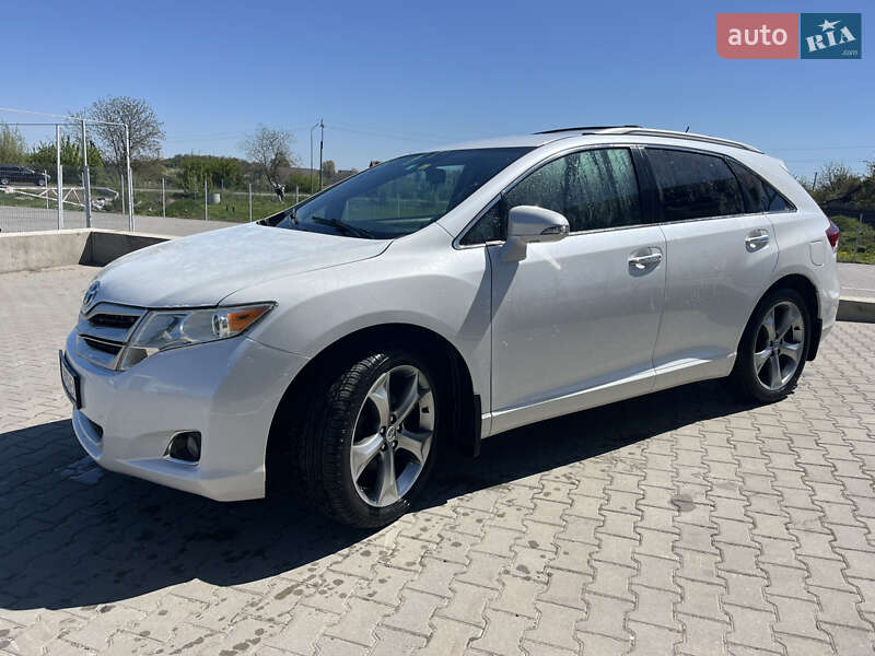 Внедорожник / Кроссовер Toyota Venza 2015 в 