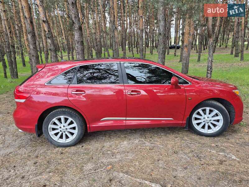 Позашляховик / Кросовер Toyota Venza 2012 в Дніпрі