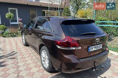 Позашляховик / Кросовер Toyota Venza 2013 в 
