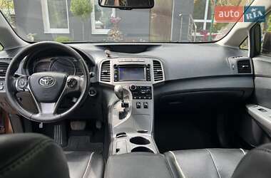 Позашляховик / Кросовер Toyota Venza 2013 в 