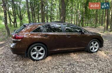 Позашляховик / Кросовер Toyota Venza 2013 в 