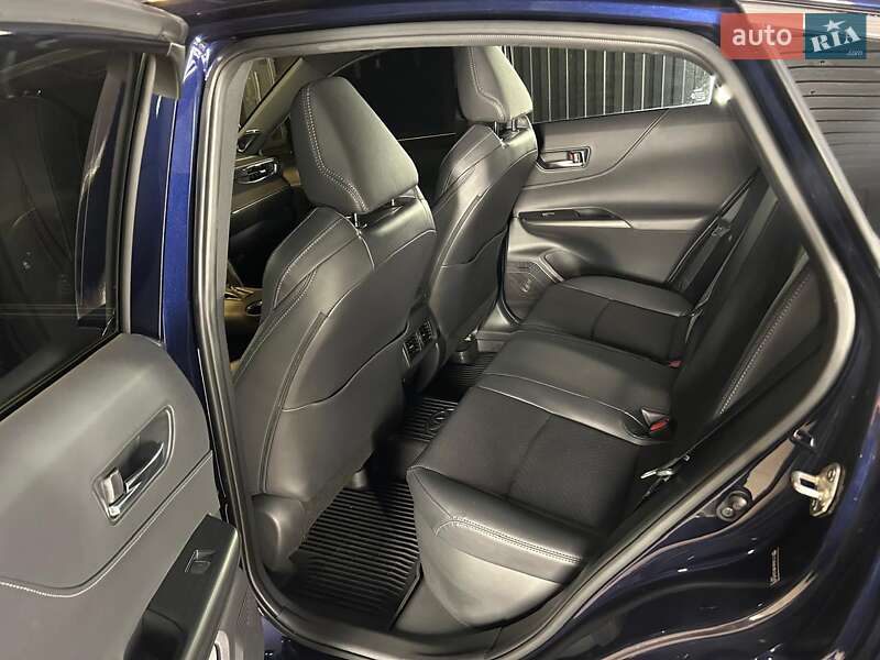 Позашляховик / Кросовер Toyota Venza 2021 в Києві