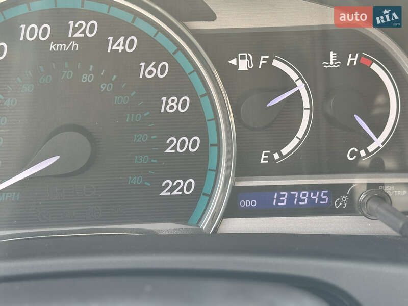 Позашляховик / Кросовер Toyota Venza 2014 в Хмельницькому