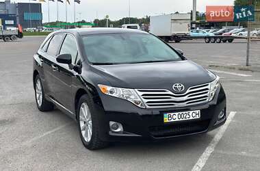 Позашляховик / Кросовер Toyota Venza 2010 в Львові
