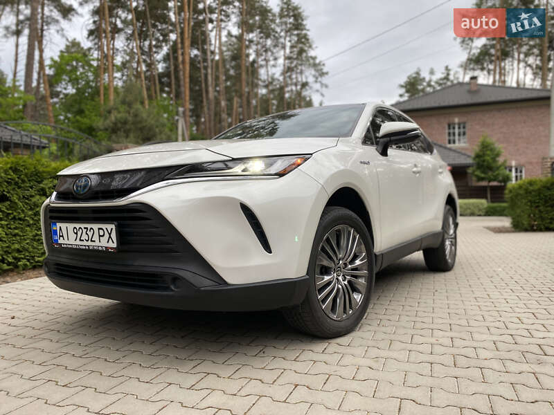 Позашляховик / Кросовер Toyota Venza 2021 в Києві