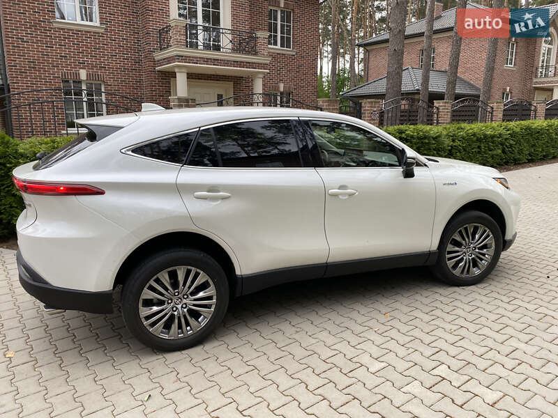 Позашляховик / Кросовер Toyota Venza 2021 в Києві