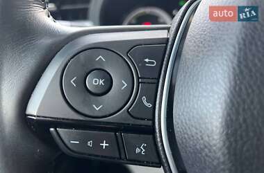 Позашляховик / Кросовер Toyota Venza 2021 в 