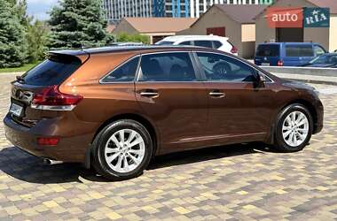 Позашляховик / Кросовер Toyota Venza 2013 в 