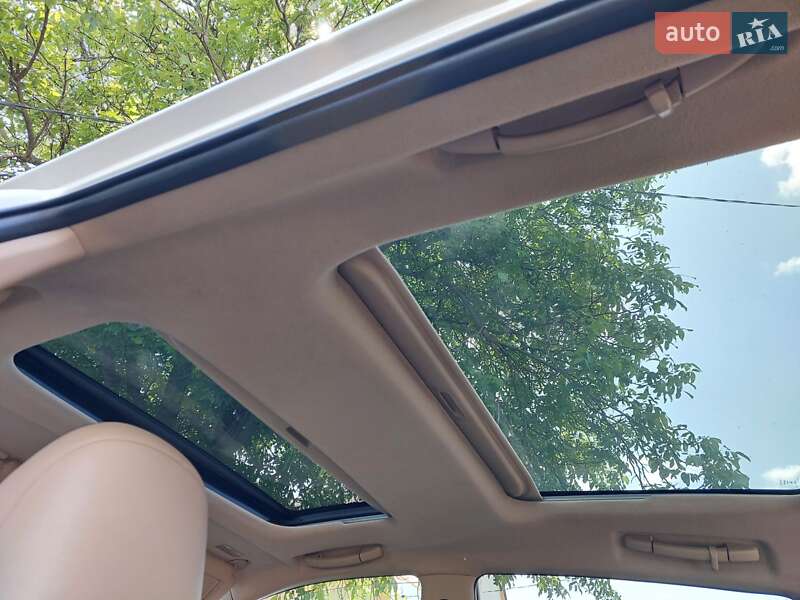 Позашляховик / Кросовер Toyota Venza 2010 в Харкові