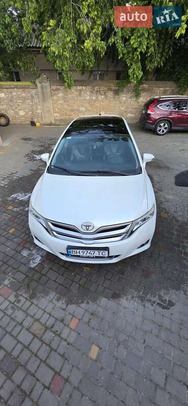 Позашляховик / Кросовер Toyota Venza 2013 в Миколаєві