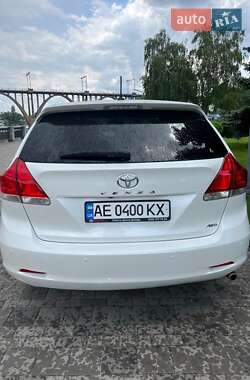 Позашляховик / Кросовер Toyota Venza 2011 в 