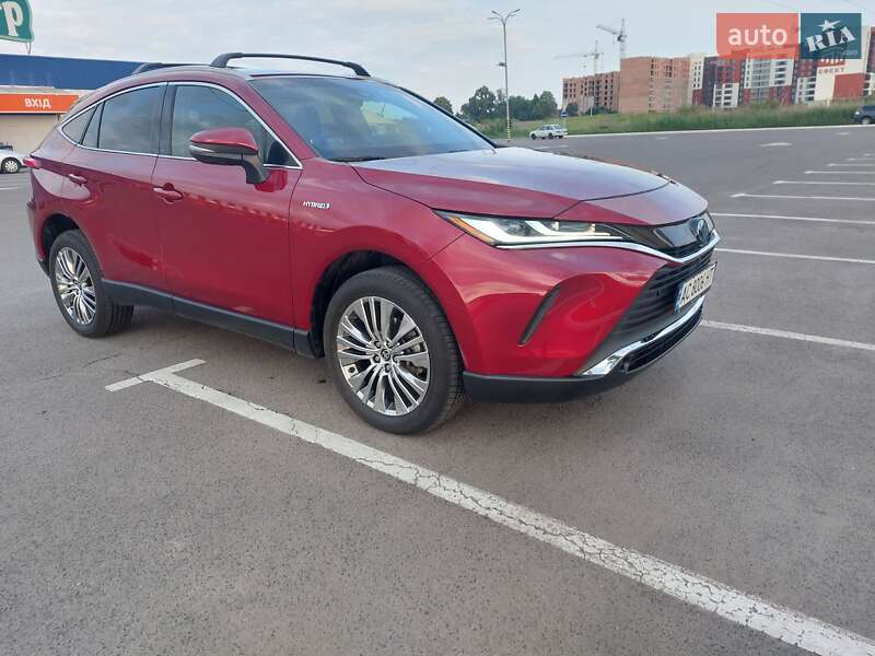 Внедорожник / Кроссовер Toyota Venza 2021 в Луцке