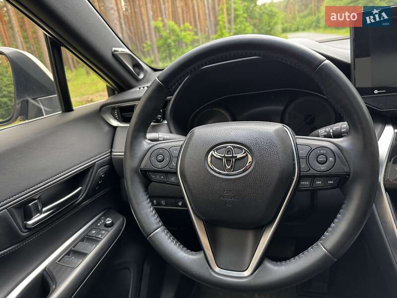 Внедорожник / Кроссовер Toyota Venza 2021 в Полтаве