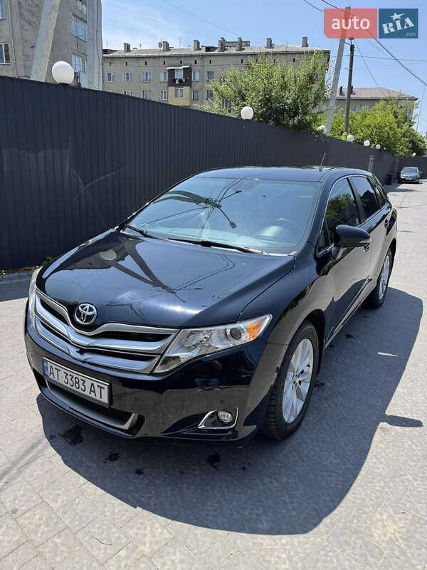 Внедорожник / Кроссовер Toyota Venza 2013 в Ивано-Франковске