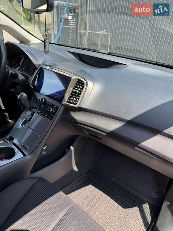 Внедорожник / Кроссовер Toyota Venza 2013 в Ивано-Франковске